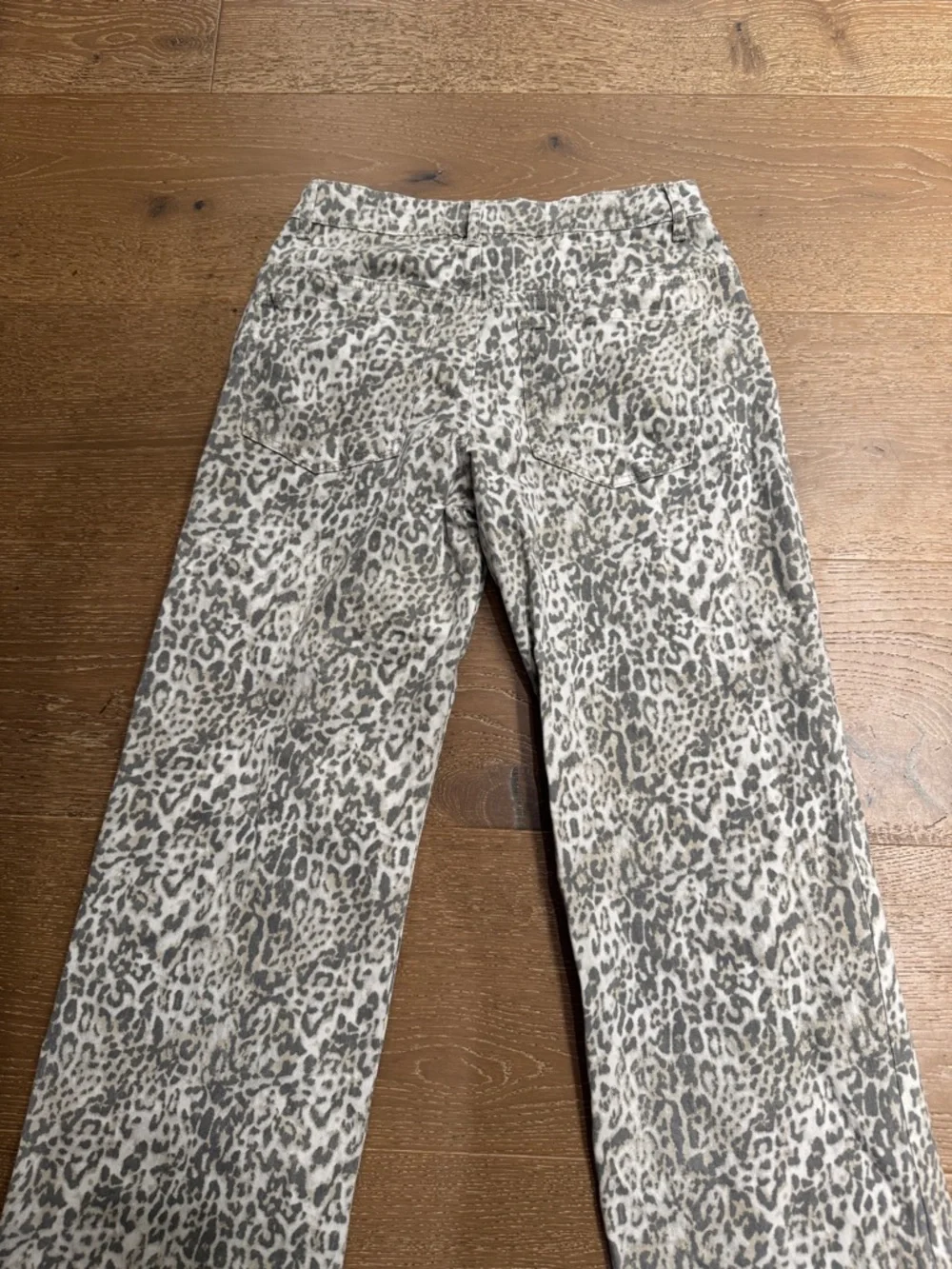 Leopard Print Straight Leg Jeans | Neutral Animal Print Denim | Size 7/28 - Picture 6 of 6